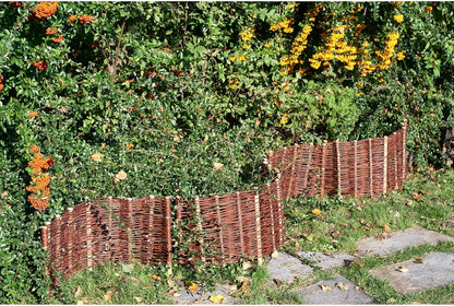 Pineea Beeteinfassung aus Weide – Wetterfeste Beetbegrenzung Weidenzaun 5er Set zum Einstecken